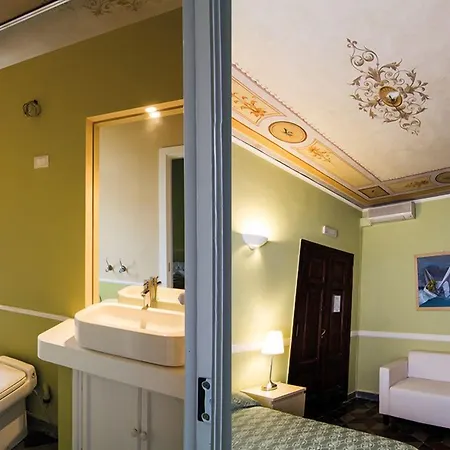 Residenza Maritti Deco Style- Гостевой дом 4*