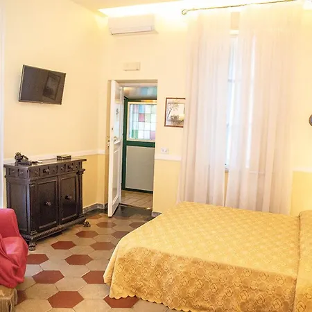 Residenza Maritti Deco Style- Гостевой дом Рим